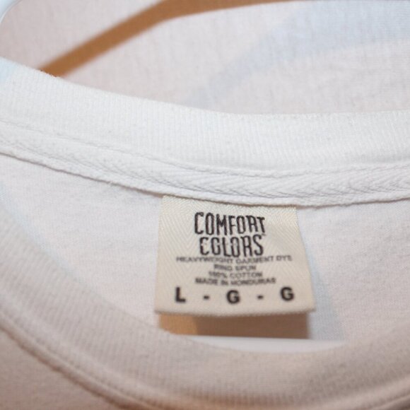 - Grand Valley State University Cropped t-shirt - Picture 3 of 3